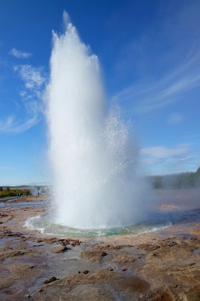geyser-921782.jpg