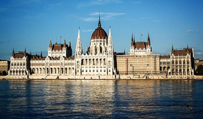 parliament-building-2267069_1920