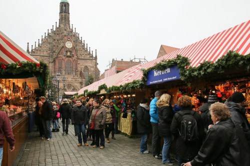 christmas-market-551336_1920.jpg