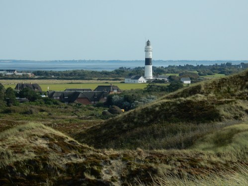 lighthouse-2196217_1920.jpg